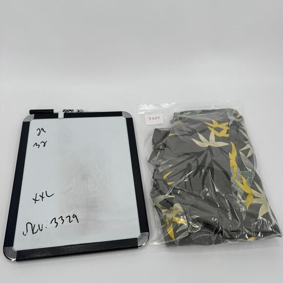 Tommy Bahama Shirt Mens XXL Silk Gray Floral Button Up Tropical Coastal - Picture 7 of 7